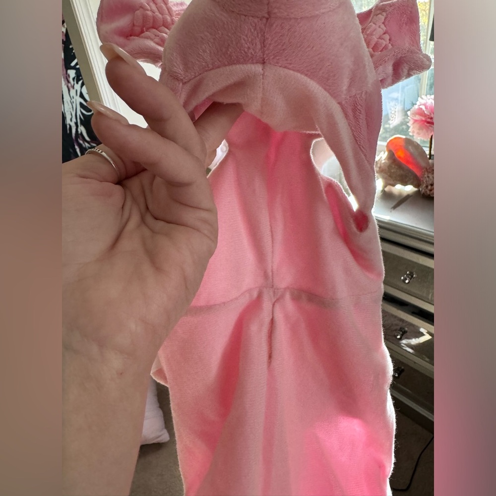Dog “pig” costume - size M. (Fits dogs about 25 lbs) - Picture 3 of 7